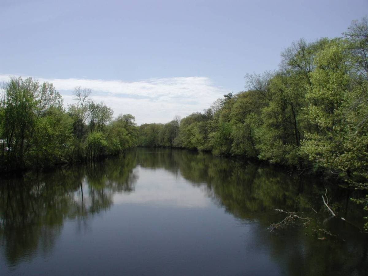 Scenic view of the Farmington River — the Connecticut river valley that Nardi Family Chiropractic has called home since 2002
